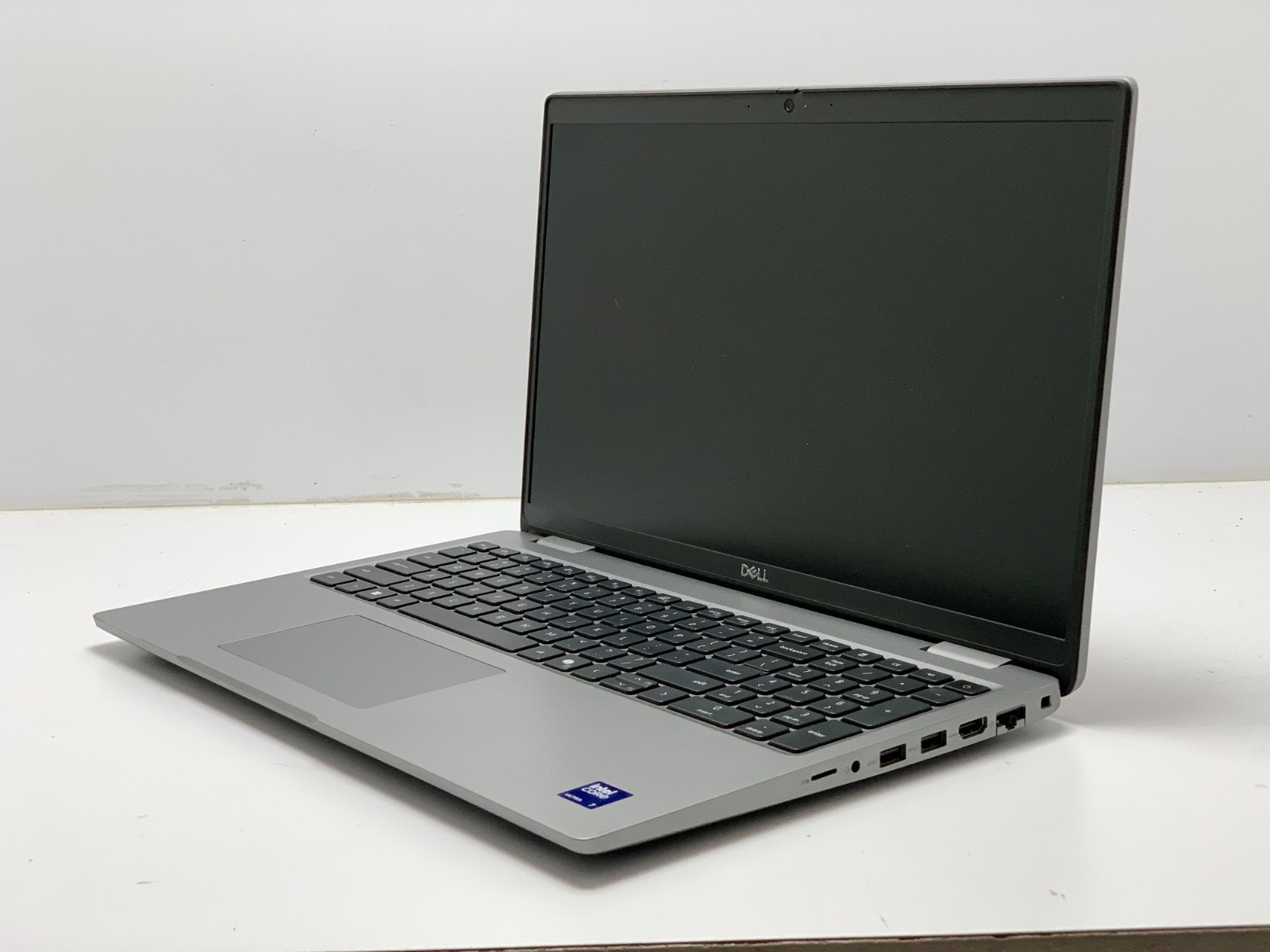 Dell Latitude 5550 | Ultra 7 155U | 16GB RAM | 256GB NVMe | LINUX | READ