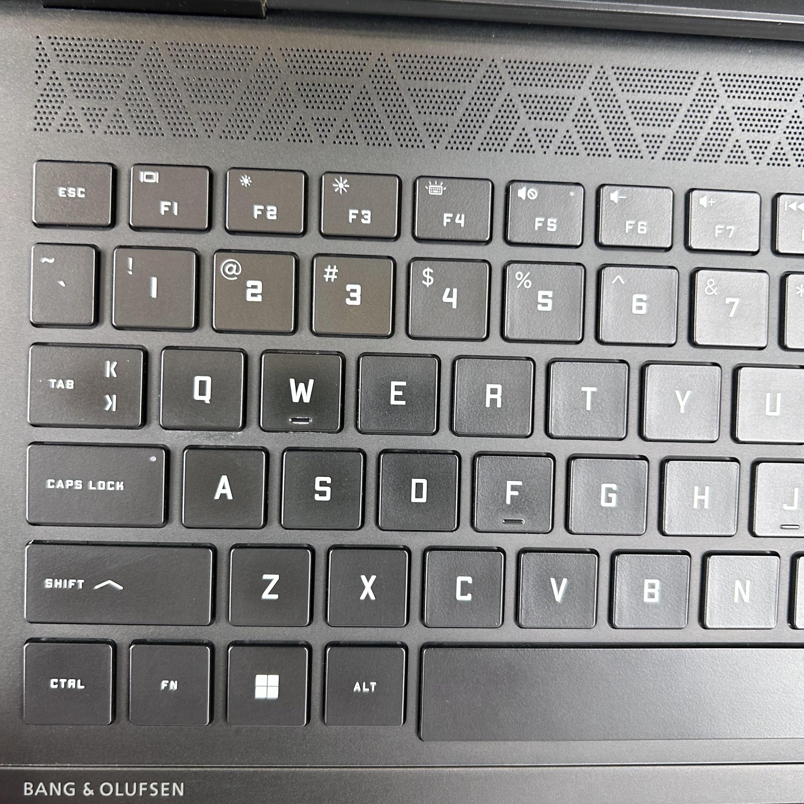 HP Omen 16 Black 165Hz FHD 4.0 GHz Ryzen 9 7940HS 16GB 512GB SSD RTX 4070 Good