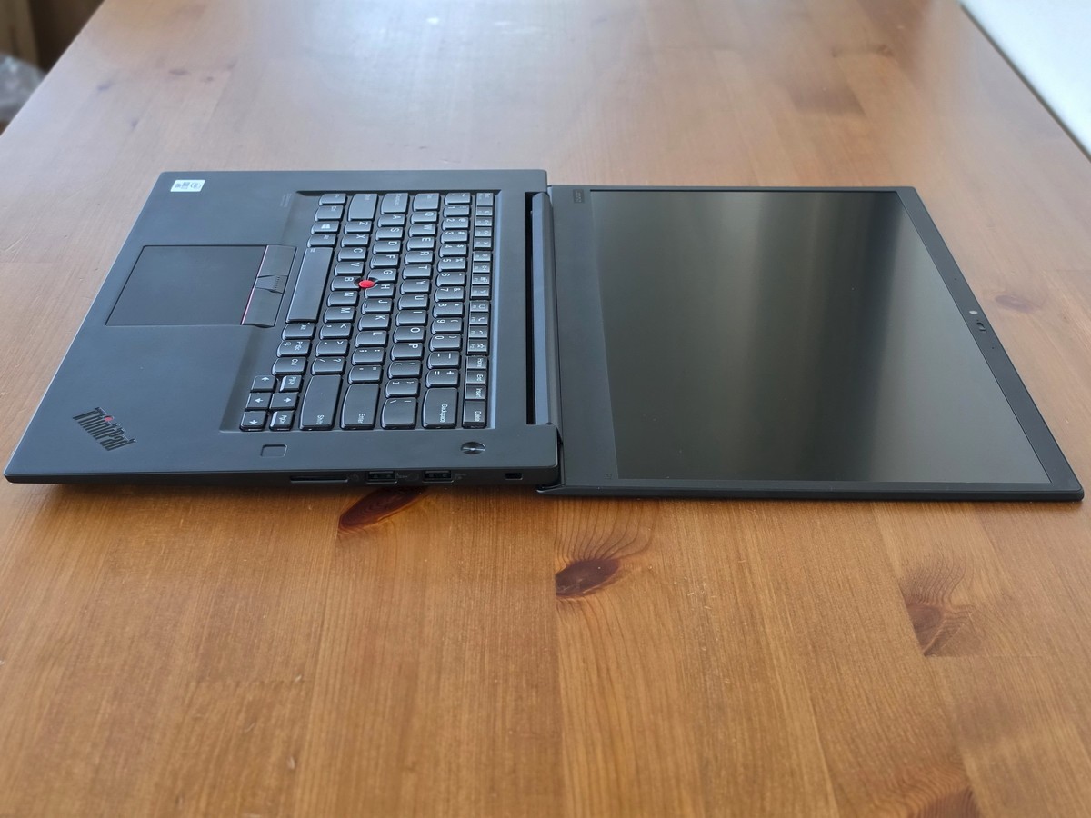 Lenovo ThinkPad P1 Gen 3 i7-10875H 16GB 15″ FHD 1920×1080 512GB SSD NVIDIA T1000