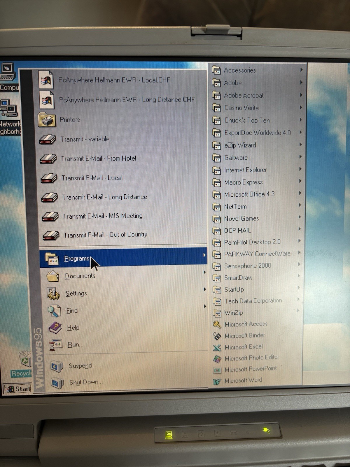 Vintage Toshiba Satellite Pro 430CDT Pentium 120MHz/1.26GB Processor TESTED/READ