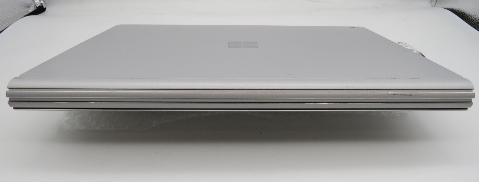 Microsoft Surface Book-13.3″-i7-6600U@2.6GHz-8GB RAM-256GB internal-NO OS *READ*