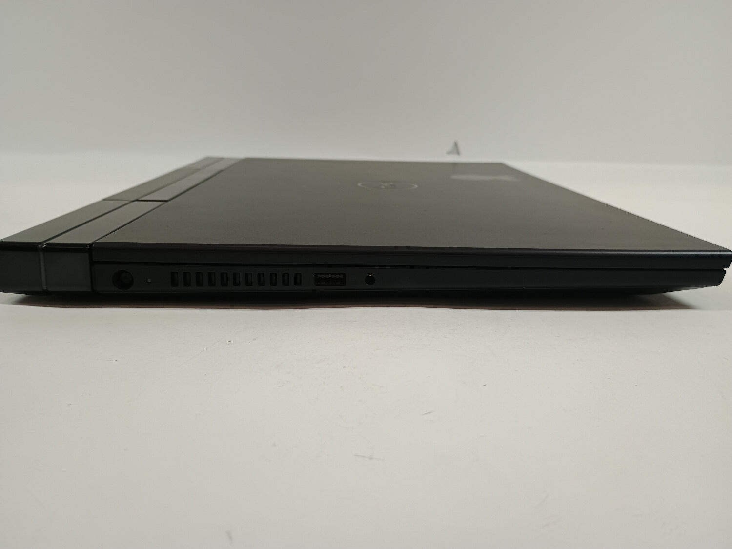 Dell G7 7700 17.3″ i7-10750H 2.6GHz 16GB RAM 256GB SSD GeForce GTX 1660 Ti