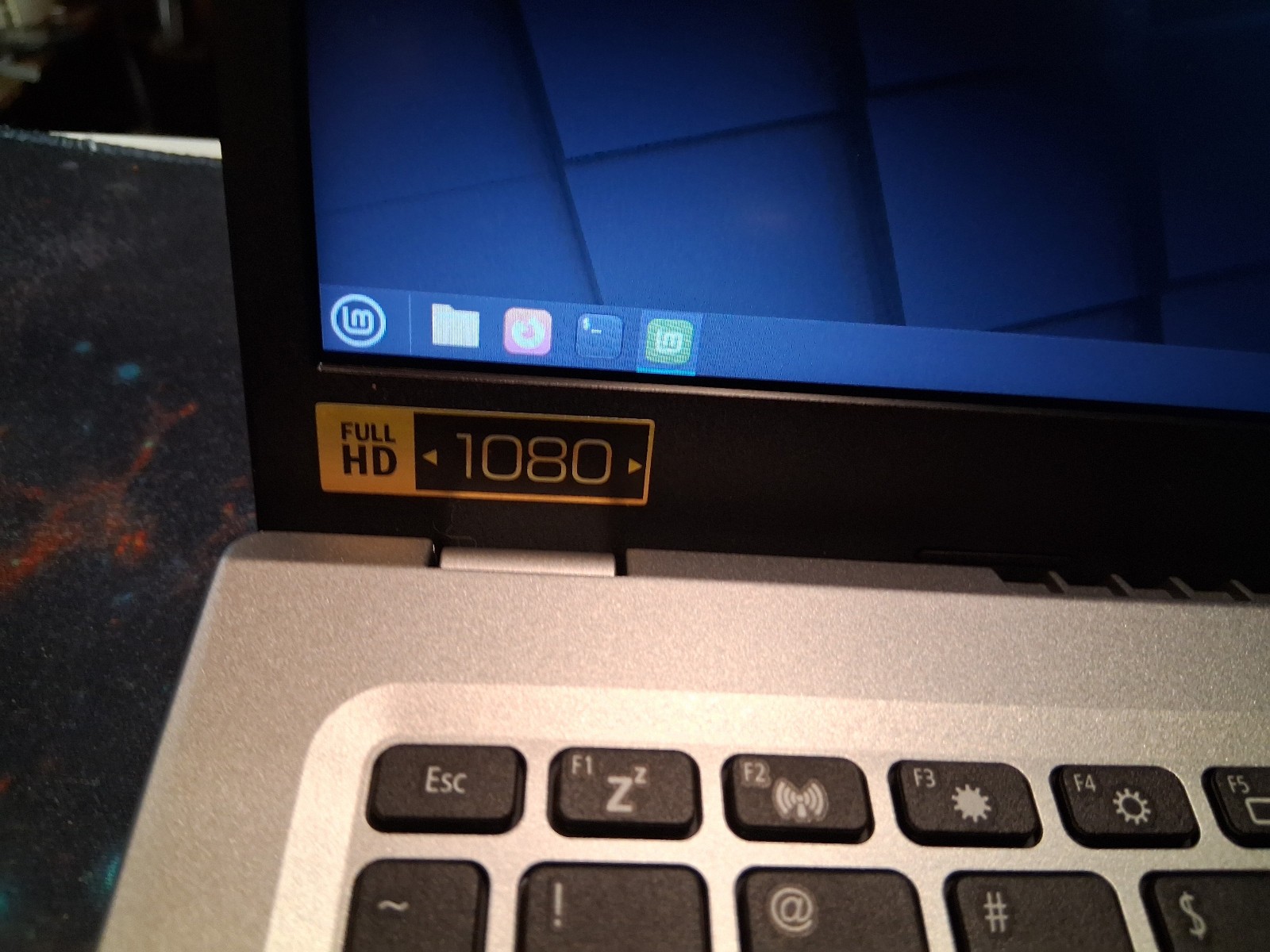 Acer Aspire 5 N20C5 15.6″ Pentium N6000 12GB RAM 1028GB SSD Linux Mint
