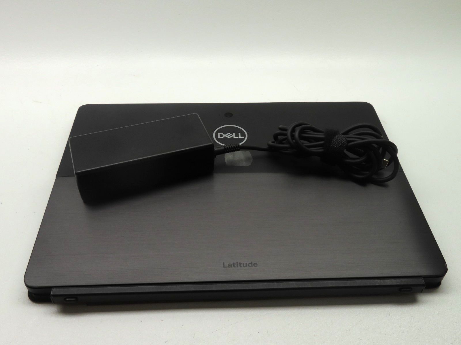 Dell Latitude 5290 2-in-1 12.3″ Touch i3-8130U 2.2GHz 4GB RAM 128GB SSD
