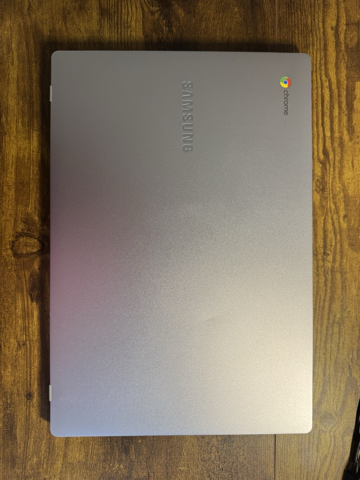 Samsung Chromebook Laptop, Silver, 14.3”, Model XE350XBA, W/Case & charger