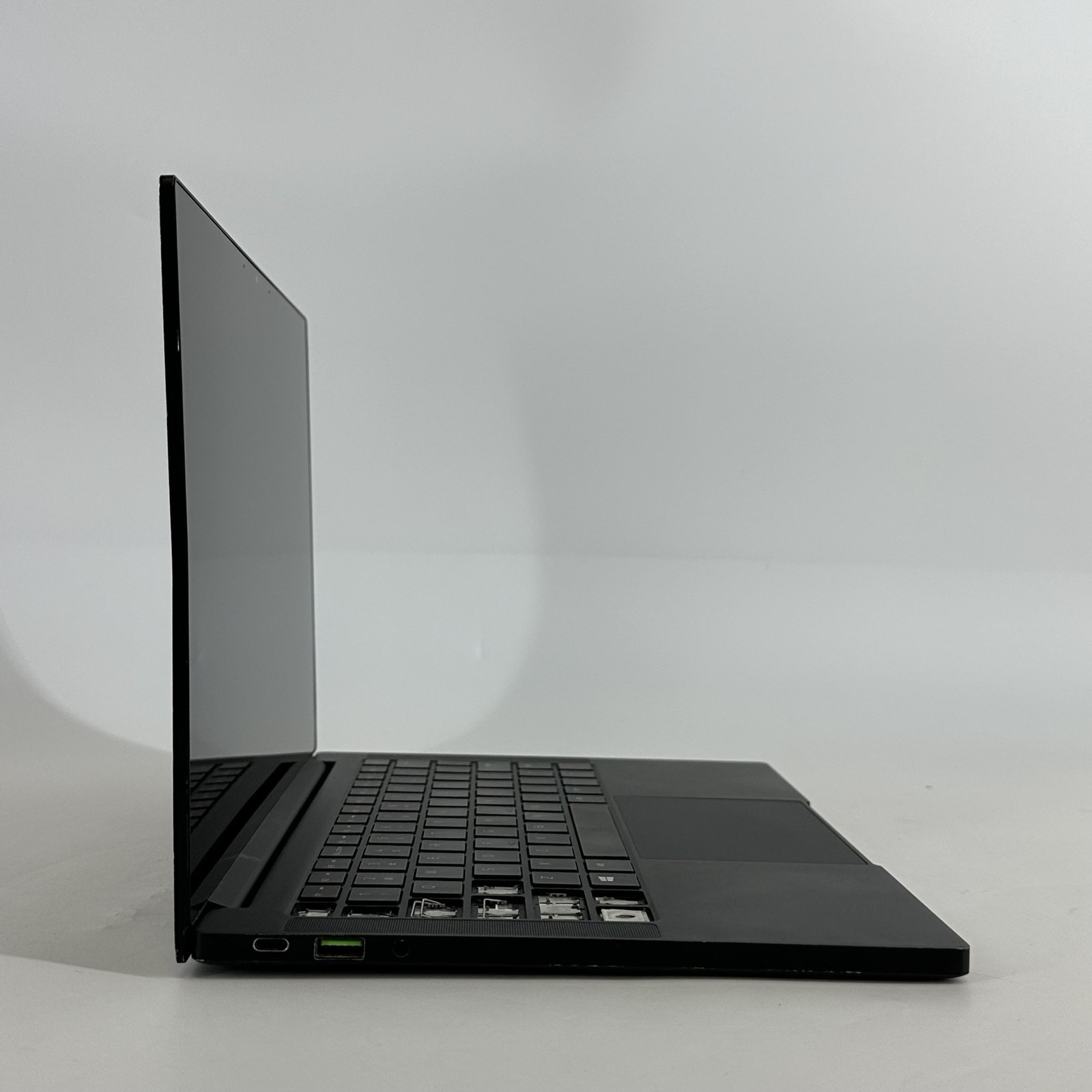 Razer Blade Stealth 13 4K TOUCH i7-8565U 1.8GHz 16GB 512GB SSD MX150 Fair