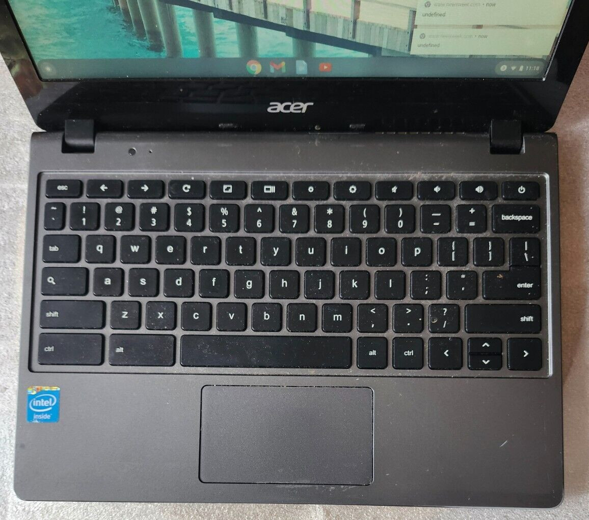 Acer Chromebook C720-2844 Model ZHN USED