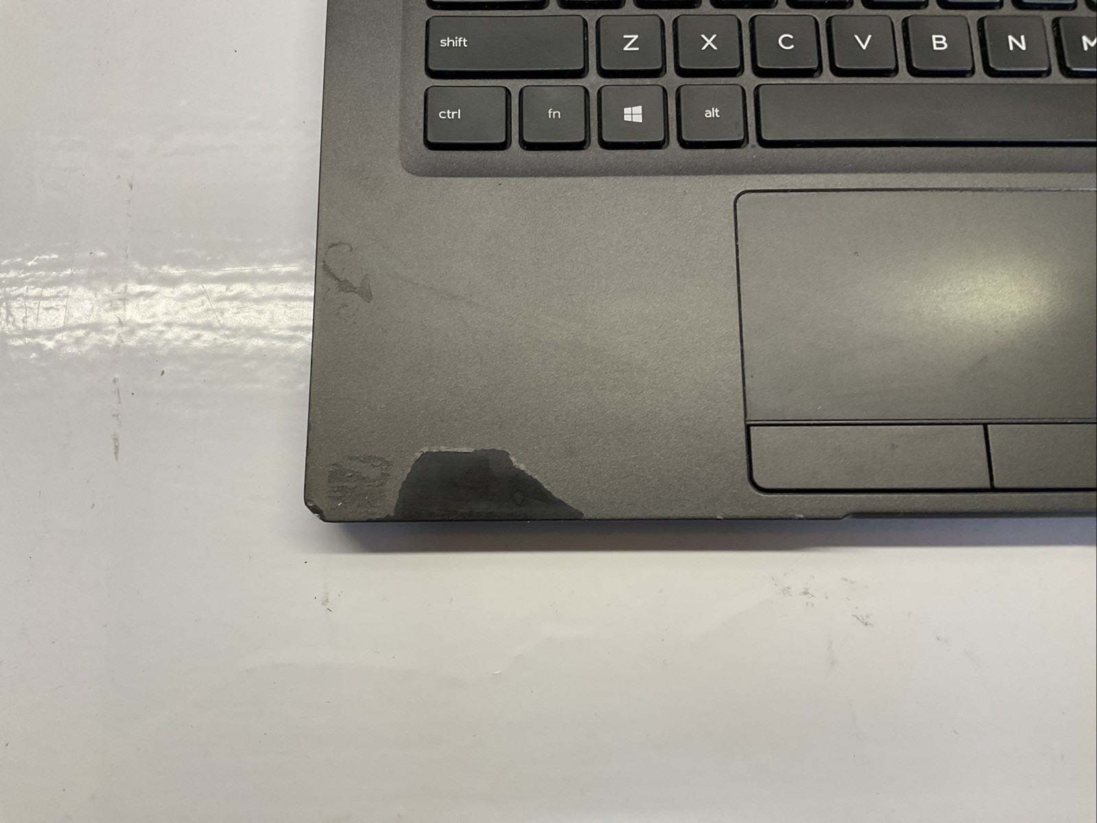 Dell Latitude 7300/ i7-8th Gen/ 16GB RAM/ 128GB SSD/FHD/W11/AC(131F)