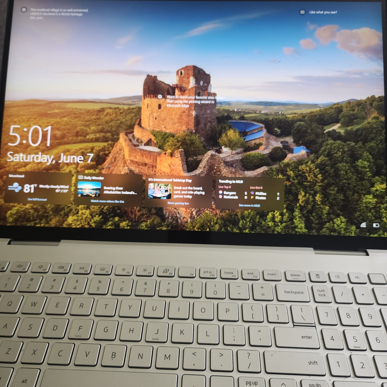 Dell Inspiron 7706 2n1 intel i5-1135G7 11th gen Touch Laptop