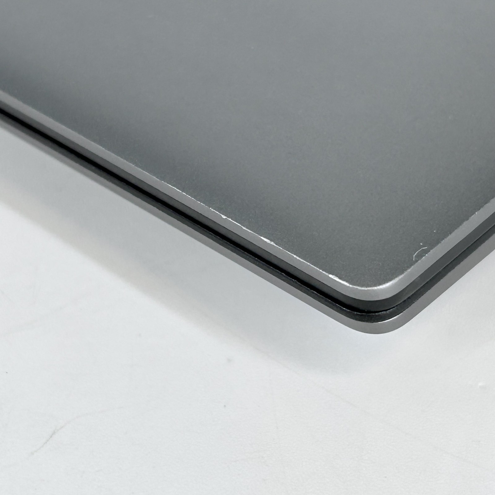 Dell Precision 5680 16 Gray FHD+ 2.5 GHz i7-13800H 32GB 1TB SSD Very Good