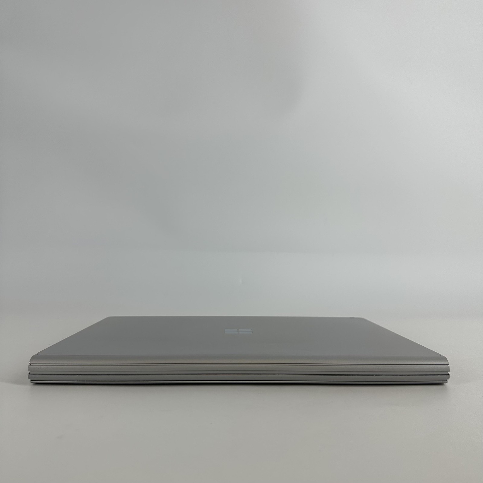 Microsoft Surface Book 2 15 3.5K TOUCH i7-8650U 16GB 512GB GTX 1060 – GOOD