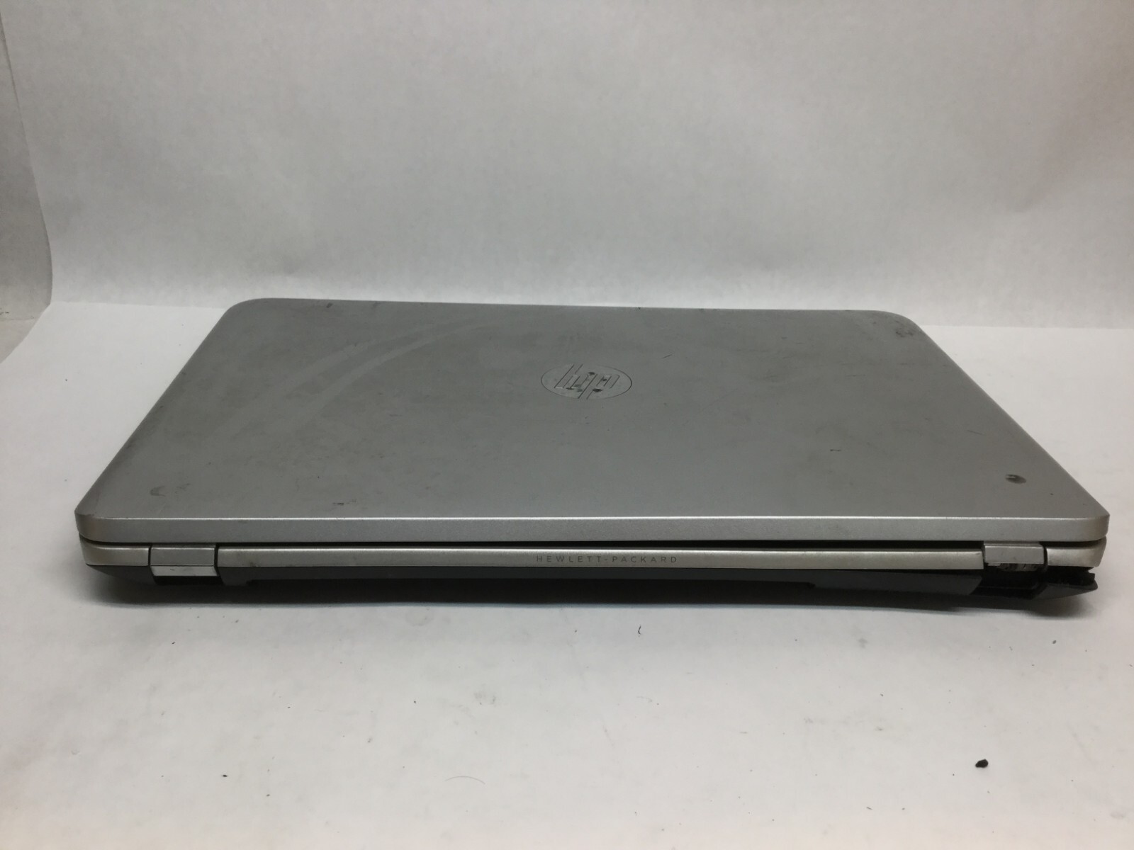 HP ENVY TS 15″ Laptop Intel Core i7 4th Gen. -CRACKED DISPLAY/BROKEN HINGE-MZ