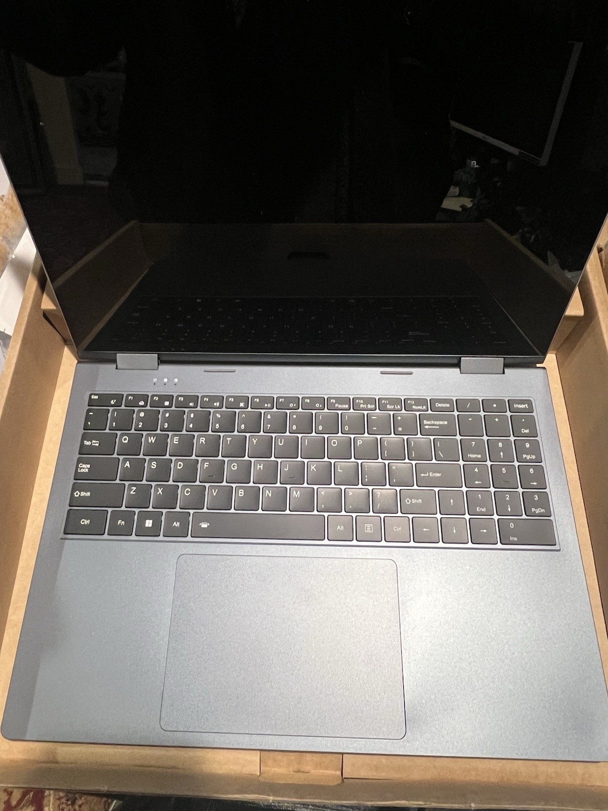 Jumper Laptop J1 Touchscreen 16GB RAM 640GB