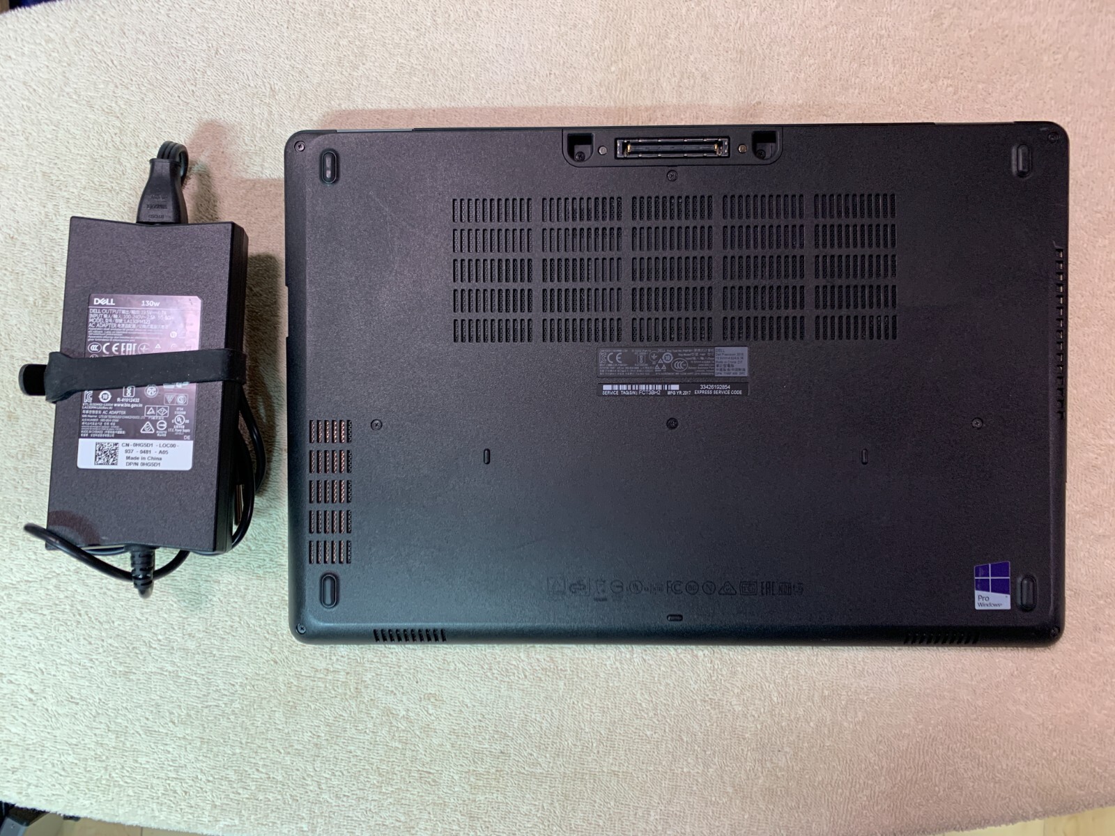 Dell Precision 3510, i7-6820HQ, 12GB-128 NVMe+128GB, AMD R9 M360 Windows 11 Pro