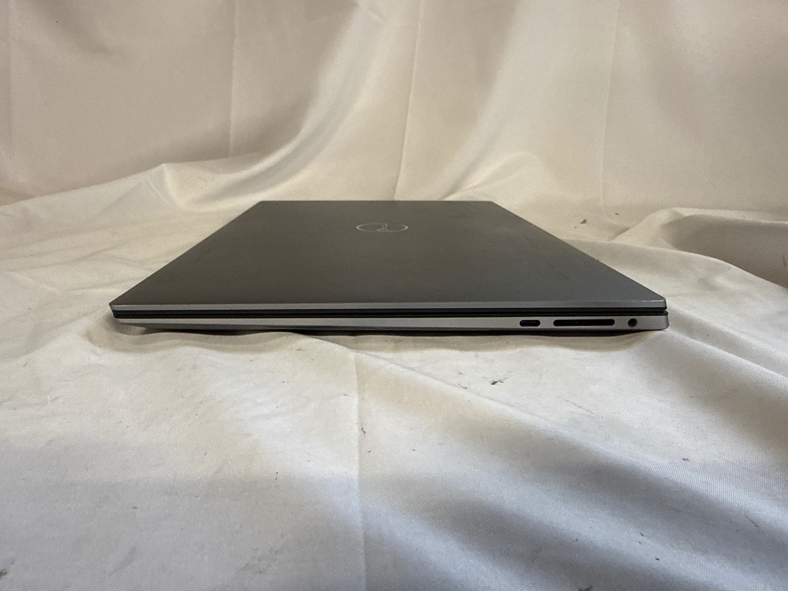 Dell Precision 5550 Intel Core i7-10750H @ 2.60GHz 32 GB 512 GB 15.6″
