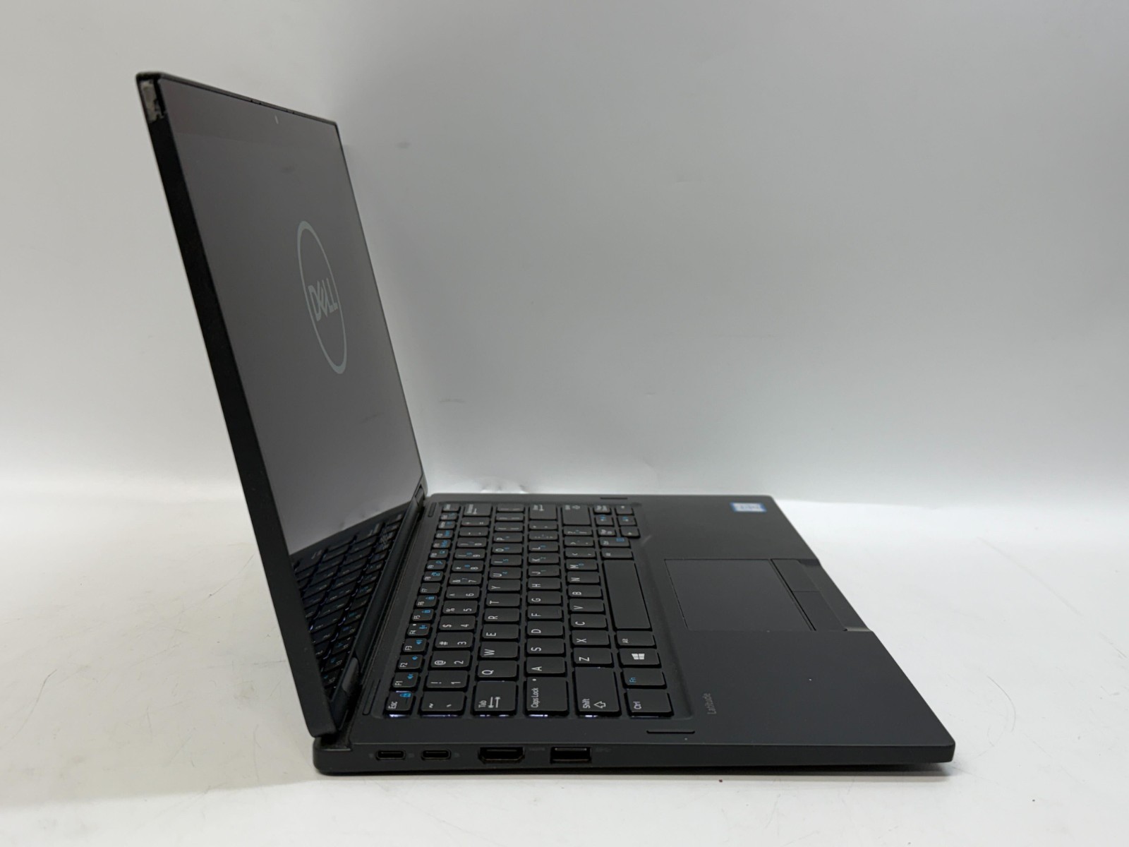 Dell Latitude 7389 i7-7600U 16GB RAM 256GB M.2 Win11 Home w/AC chipped corner