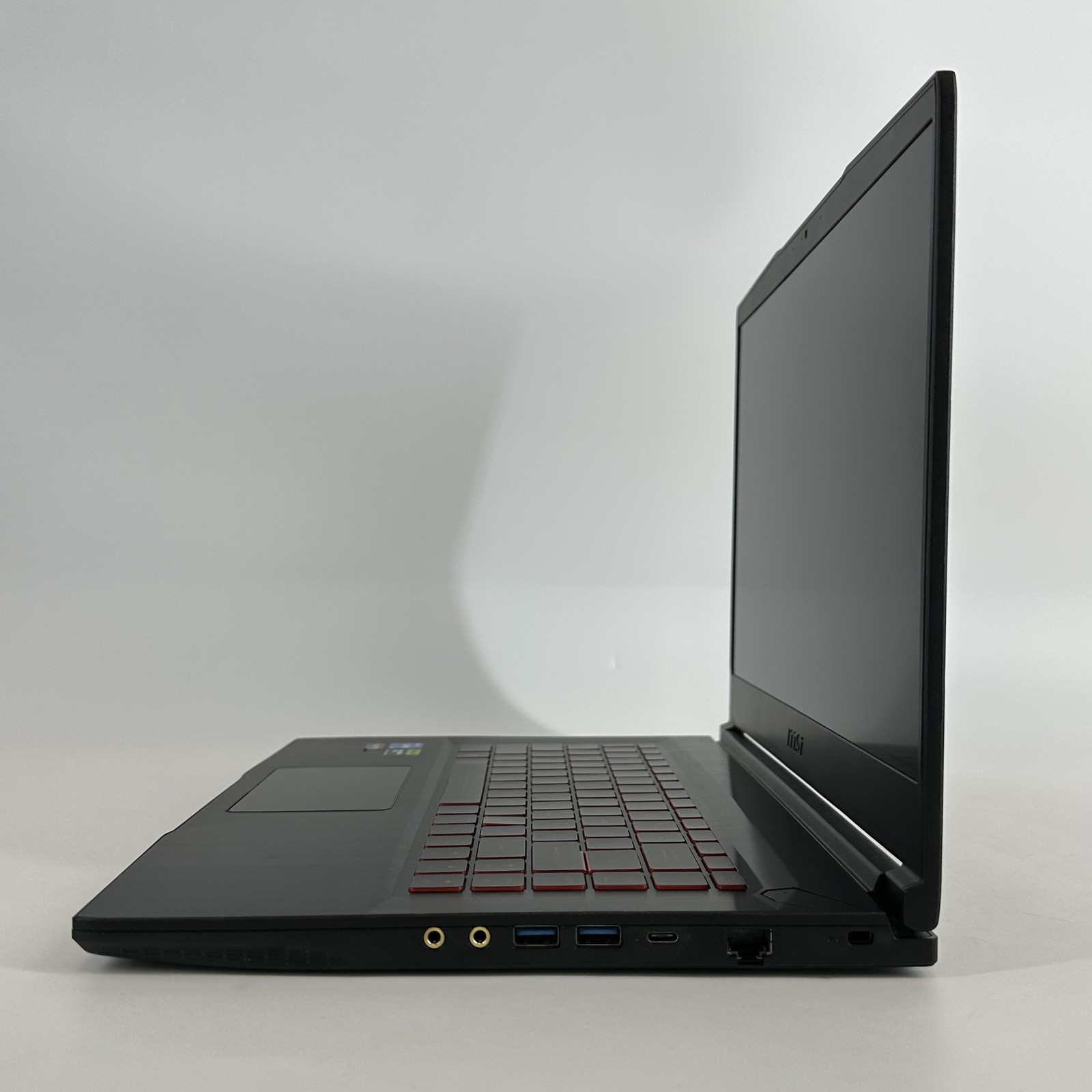 MSI Thin GF63 15.6 FHD 2.0 GHz i5-12450H 24GB 512GB SSD RTX 2050 FRAME SPLIT