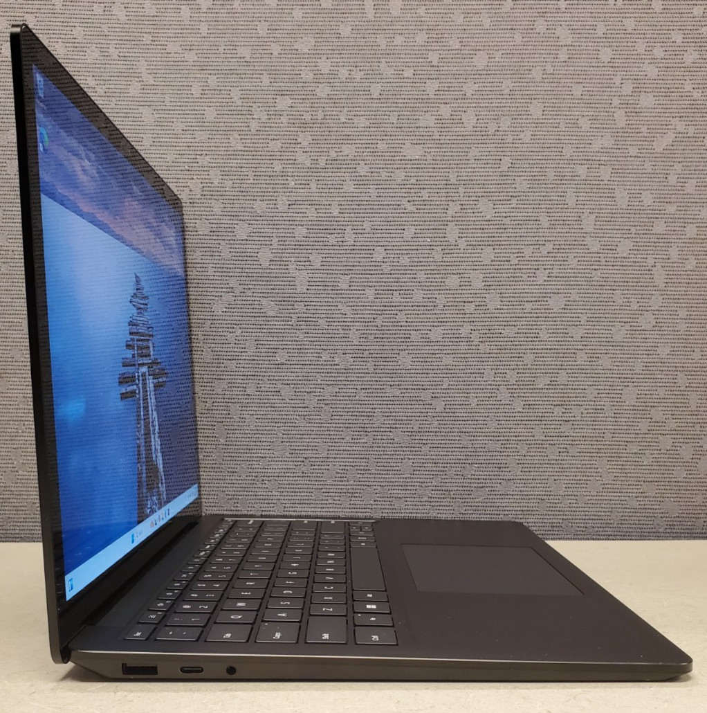 Microsoft Surface Laptop 5 w/power adapter