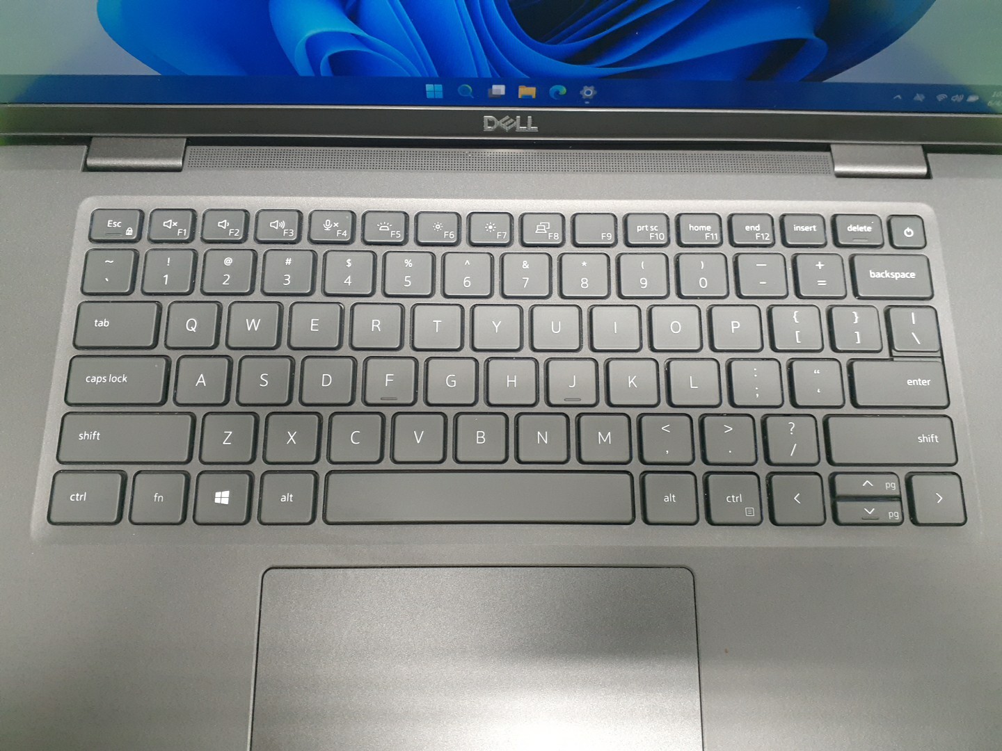 Dell Latitude 7520 15″ – I7-1165G7 – 16GB RAM – 240GB SSD – (NO AC)