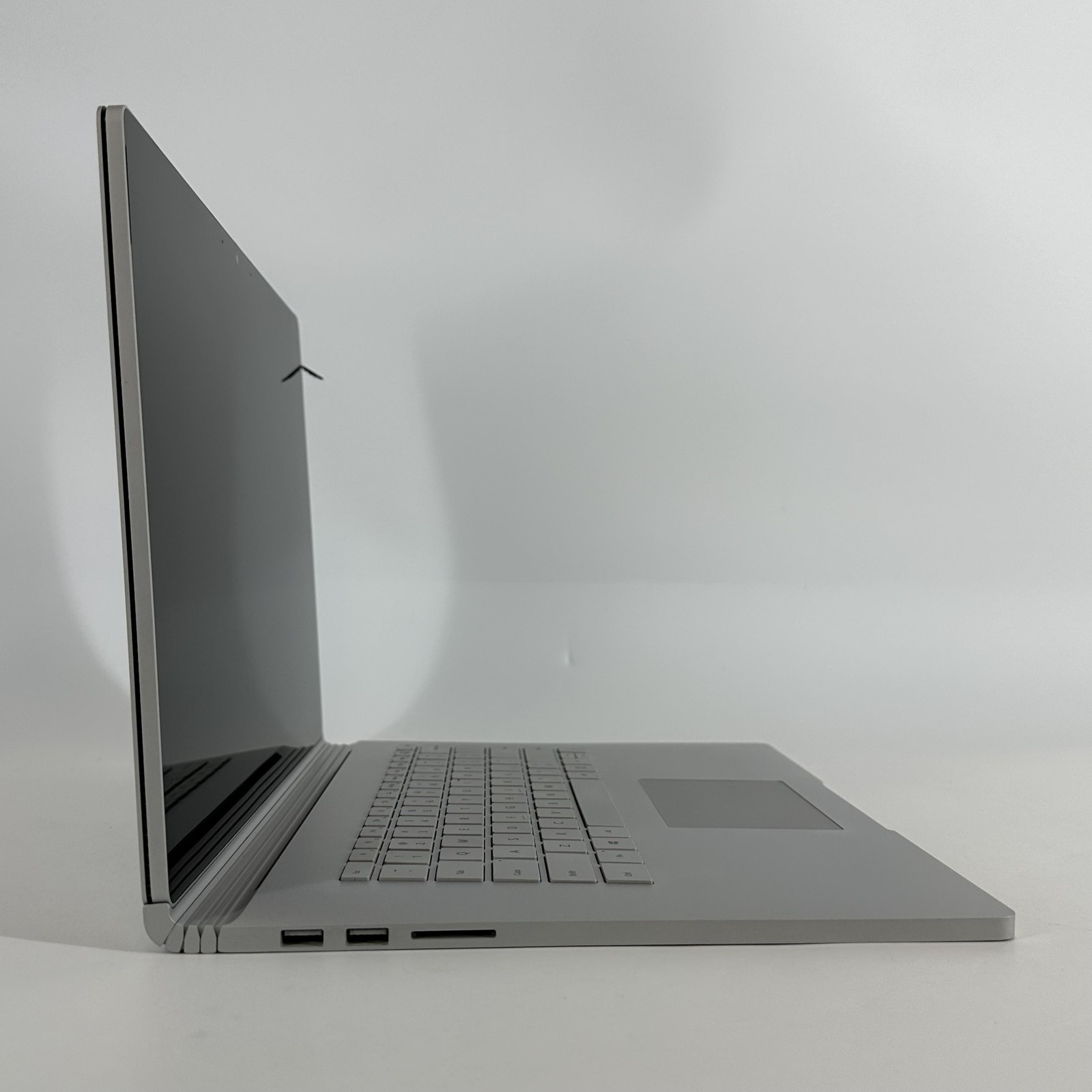 Microsoft Surface Book 2 15 3.5K TOUCH i7-8650U 16GB 512GB GTX 1060 – GOOD