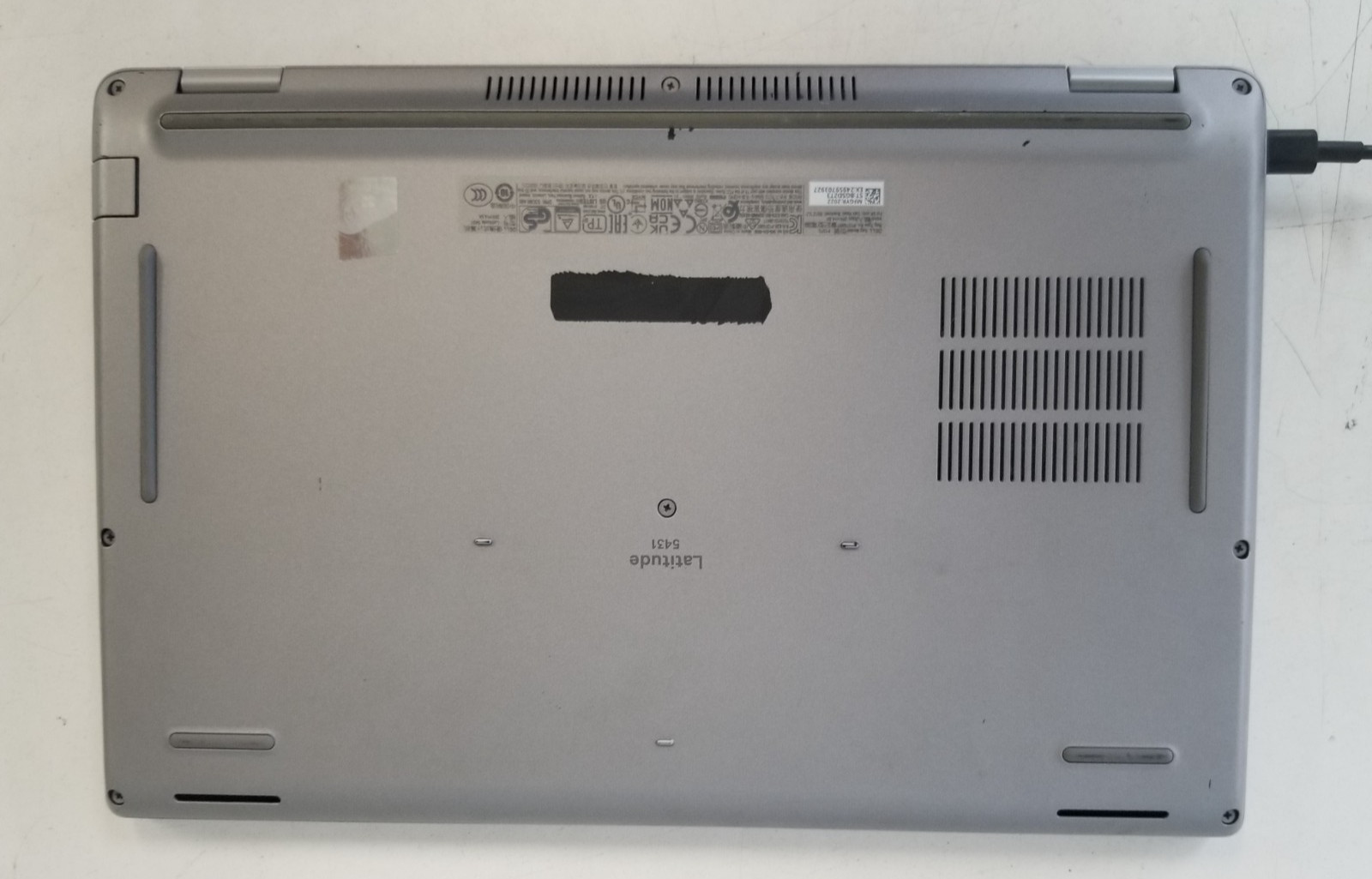 Dell Latitude 5431 14″ Intel i7-1270P 16GB DDR5 NO HDD NO OS/ FREE DELIVERY