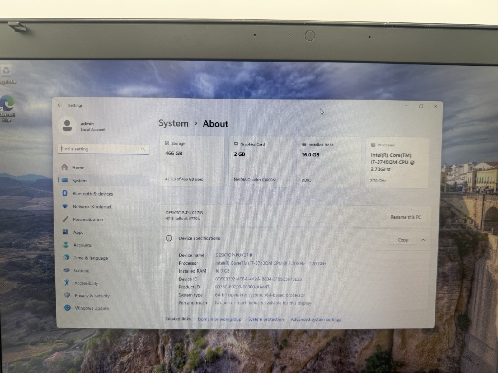 HP EliteBook 8770W 17.3″ MW i7-3740QM 2.7GHz|16GB|500GB|No AC|No Wireless