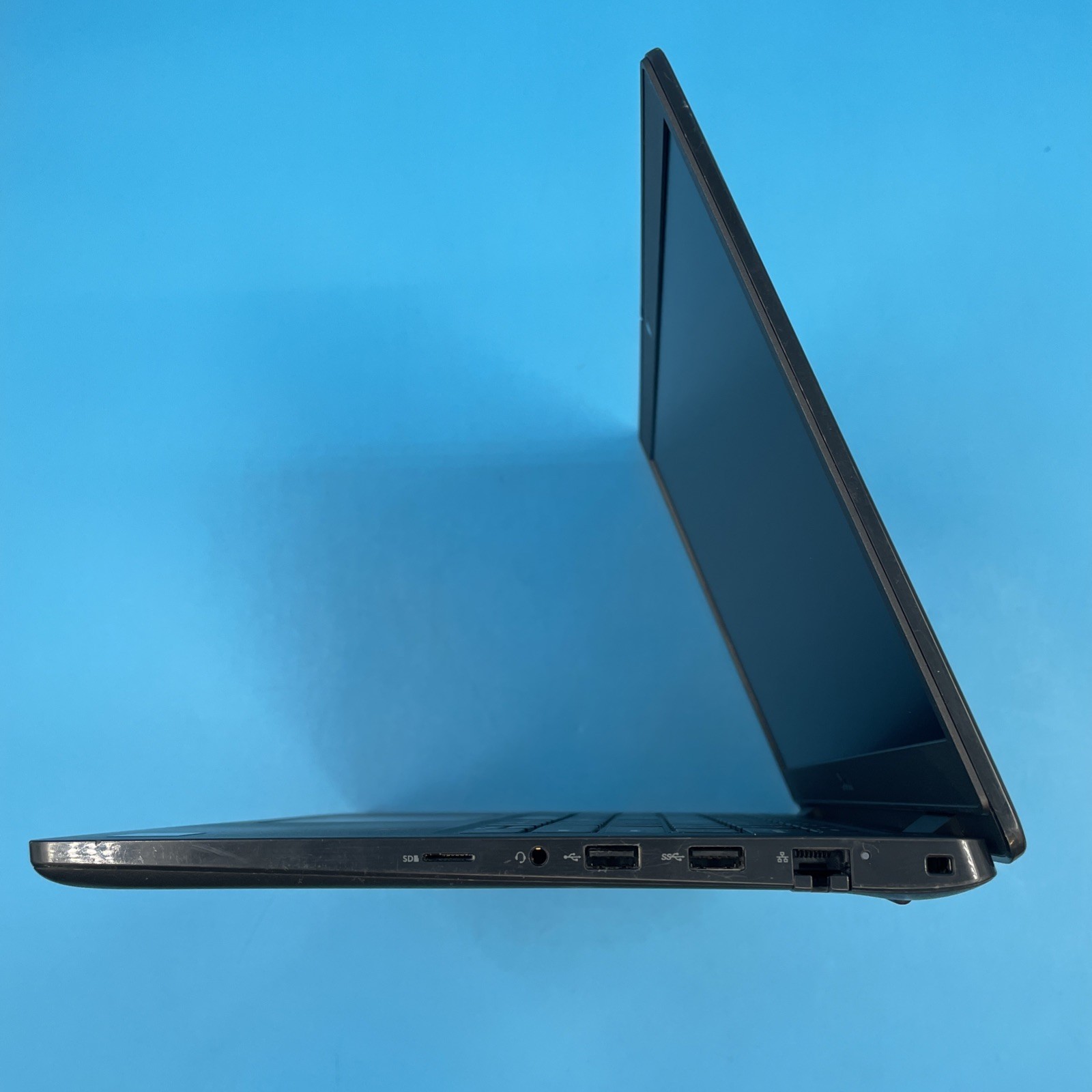 Dell Latitude 3420 | i5-1135G7 | 8GB RAM | 256GB SSD | WIN 11 PRO | 79% BATT