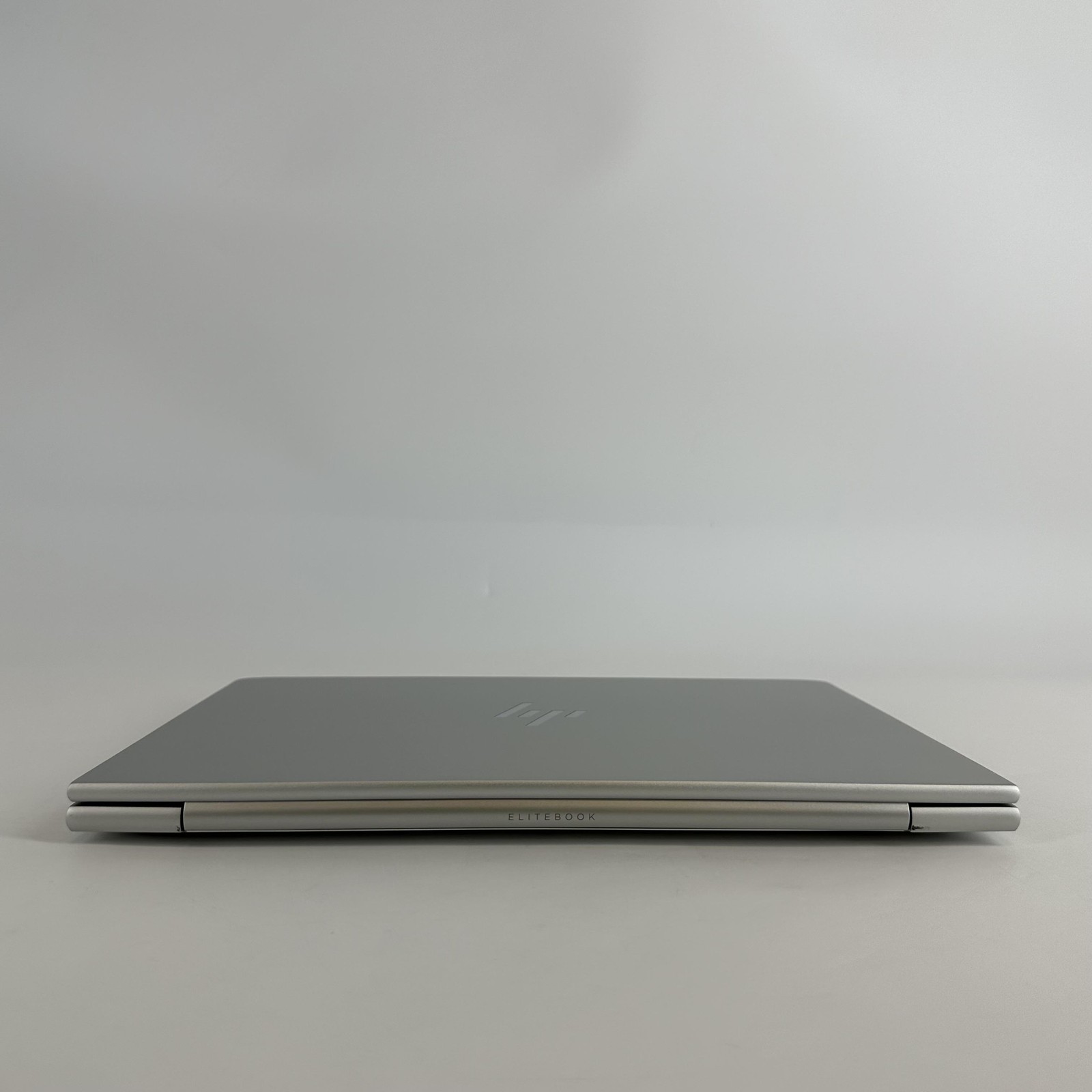 HP Elitebook 845 G11 14 Silver FHD+ 3.3 GHz Ryzen 7 PRO 8840U 32GB 512GB SSD