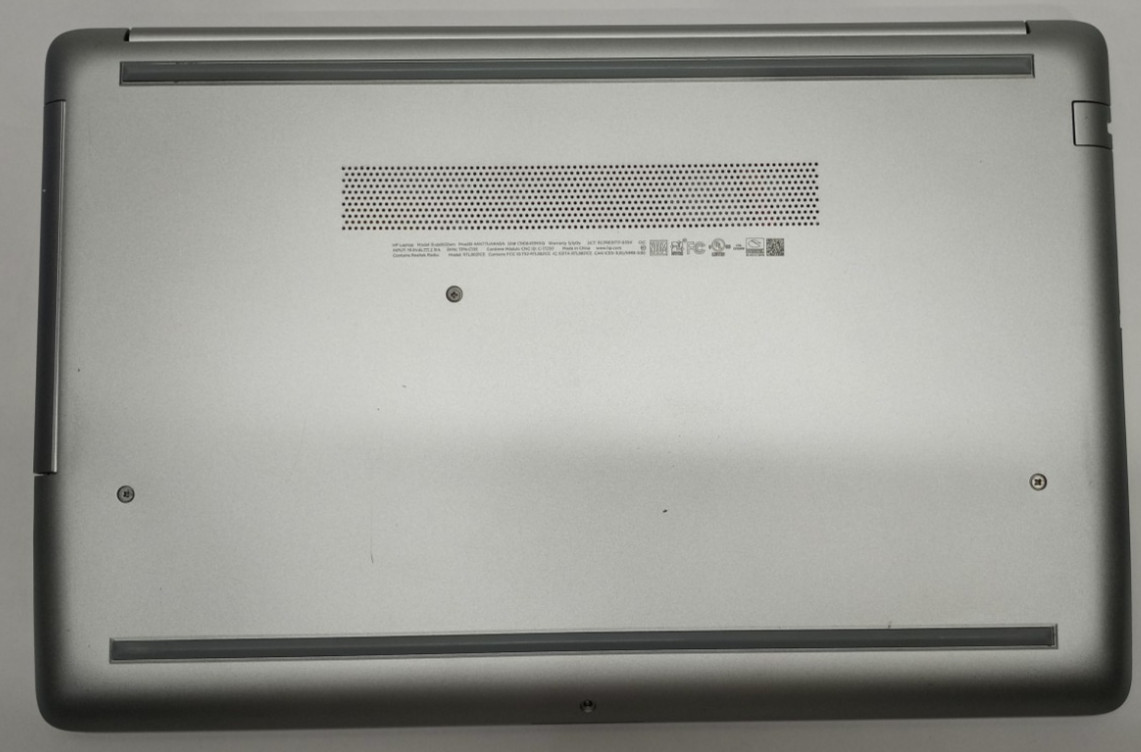 HP 15-da0xxx Notebook PC 15.6″ i3-8130u@2.20GHz 4GB RAM No HDD No OS MC430*!