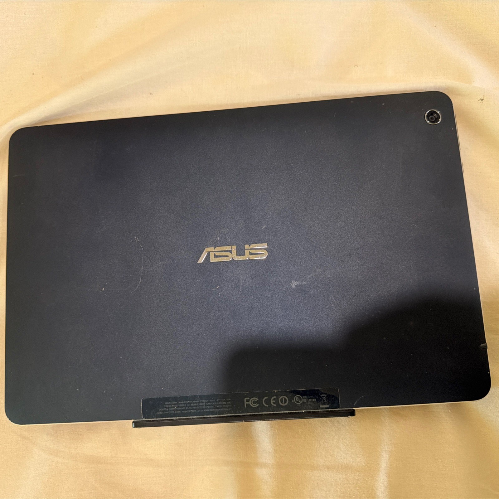 ASUS T100 Laptop FOR REPAIR OR PARTS black