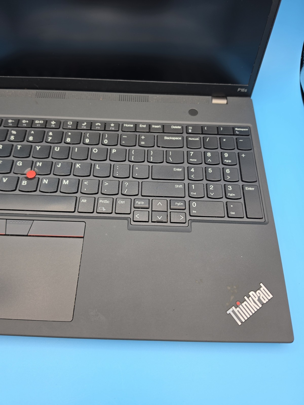 Lenovo ThinkPad P16s Gen 2 OLED Ryzen 7 Pro 7840U 64GB 1TB SSD Win11