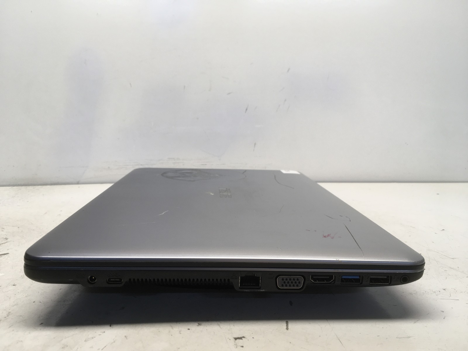 Asus X540SA-BPD0602V Intel Pentium N3700 1.6GHz 4 GB NO HDD No Batt