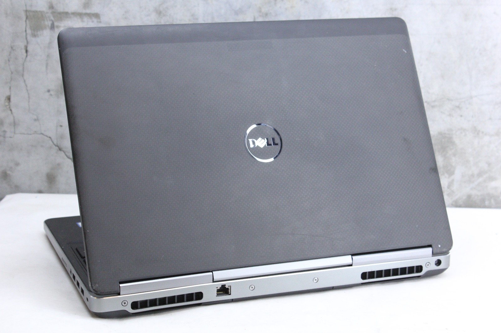 Dell Precision 7510 *NO POST/Boot, No Battery* Quadro M200M, i7 6th Gen, No SSD