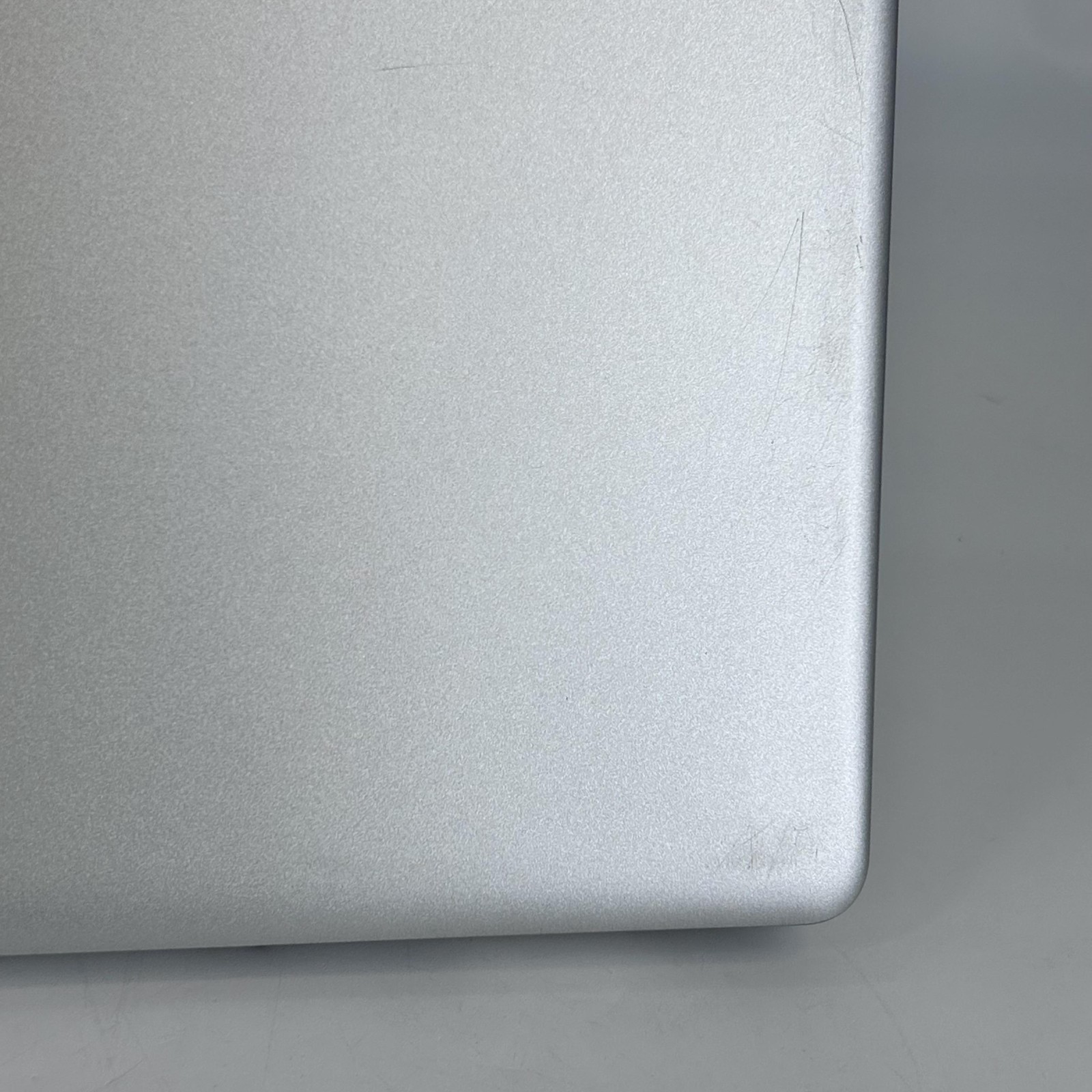 Dell Inspiron 5593 15.6 Silver FHD i7-1065G7 1.30GHz 32GB 512GB SSD Very Good