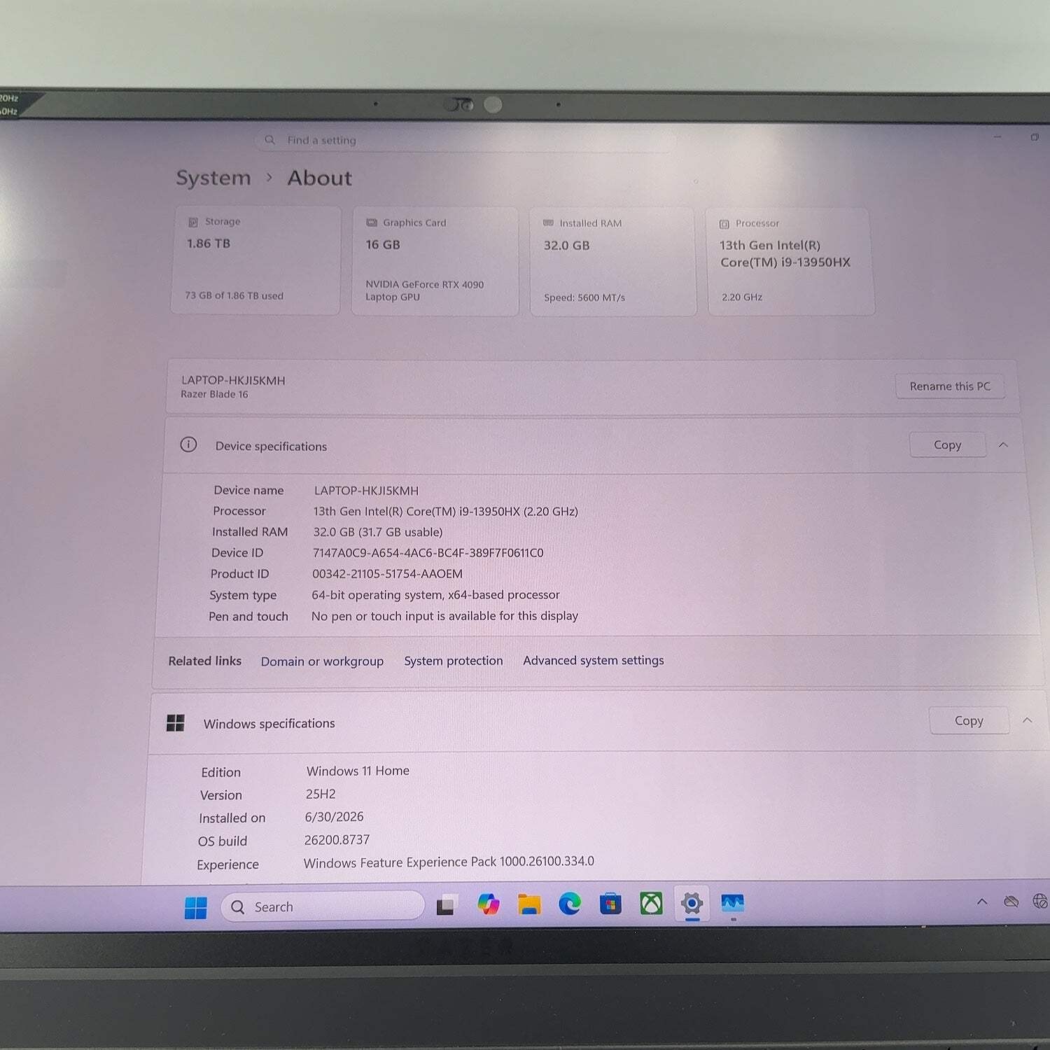 Razer Blade 16 RZ09-0483 16″ i9-13950HX 2.2GHz 32GB RAM 1TB SSD GeForce RTX 4090