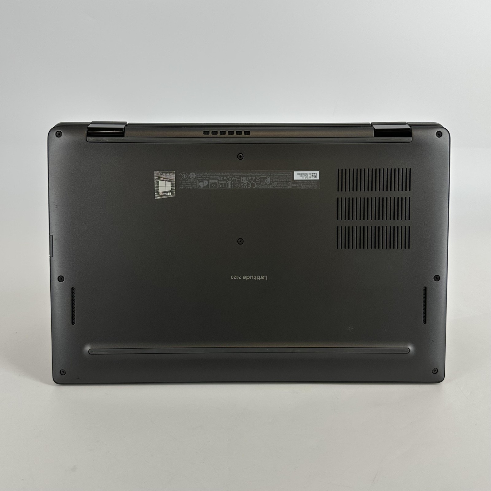 Dell Latitude 7420 14 2021 Gray FHD i7-1185G7 3.00GHz 32GB 512GB SSD Good