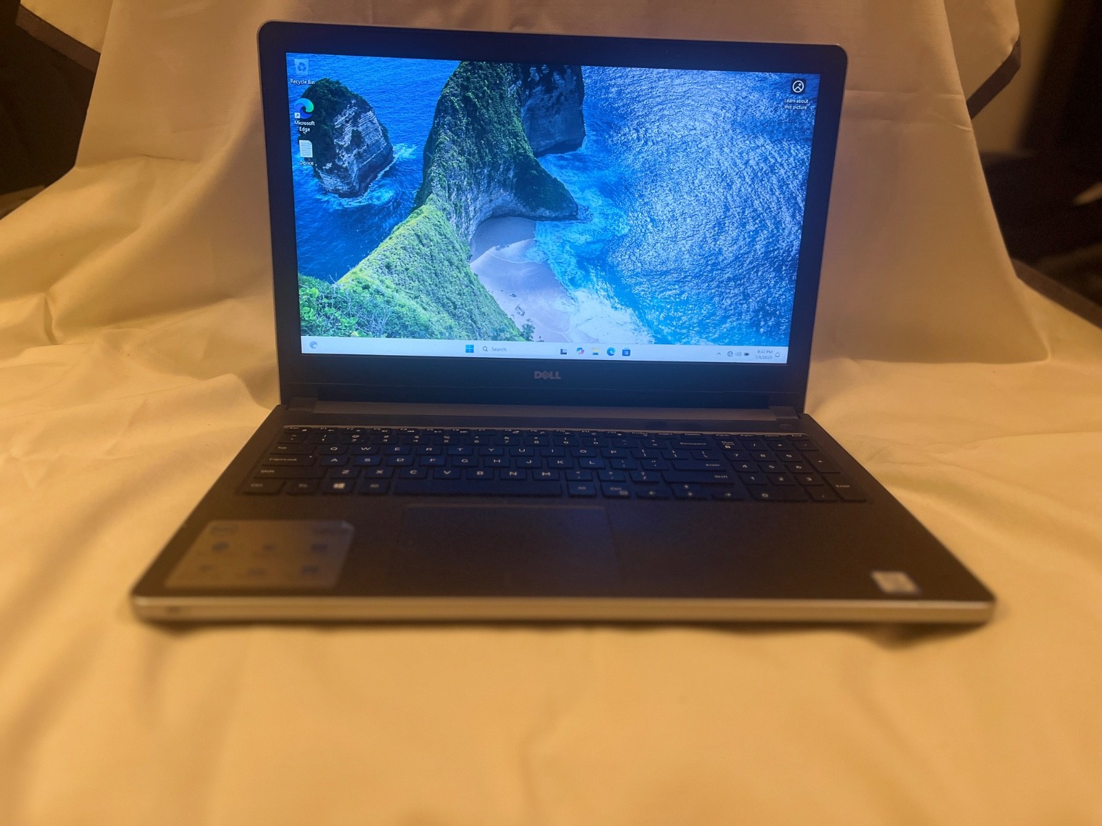 Free Shipping! Dell Inspiron 15 5559, Lightly used condition, New 2 TB SSD