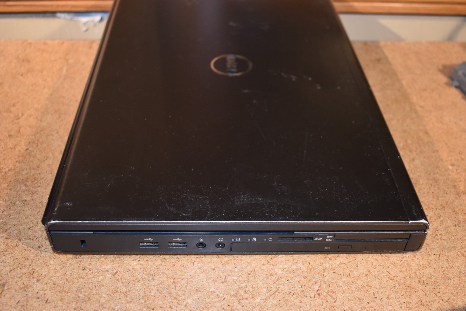 Dell Precision M6800 17″ Quad Core i5-4210M 500GB HDD Windows 7 32-bit DVD-RW