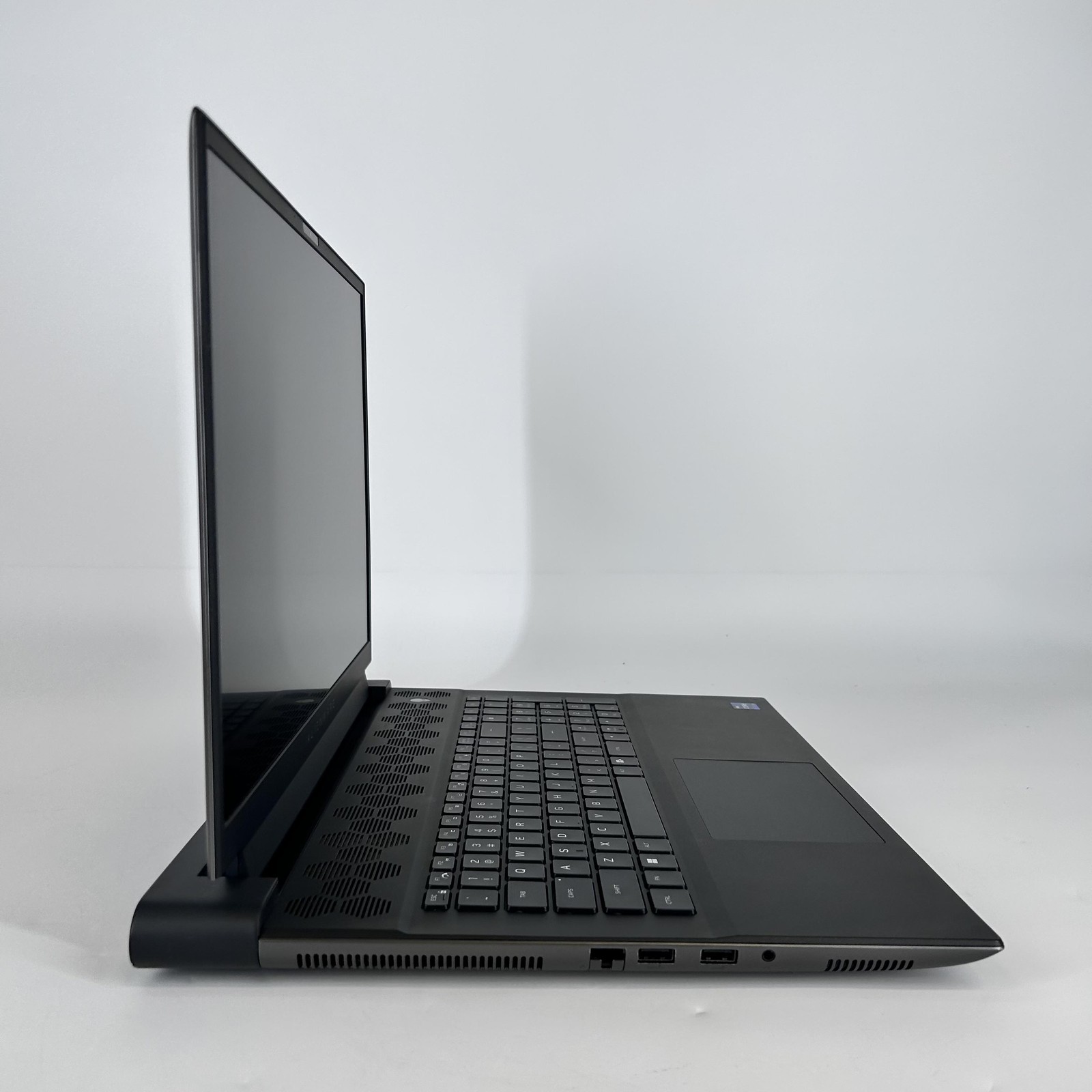 Dell Alienware M18 R1 165Hz QHD+ 2.2 GHz i9-13980HX 64GB 4TB SSD NVIDIA RTX 4090