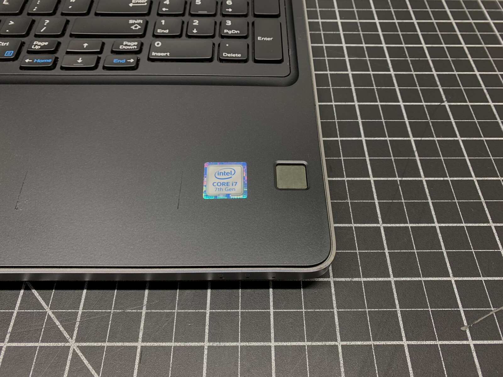 Dell Precision 7520 CORE i7 7th Gen | NO RAM/SSD | DEAD | #T871