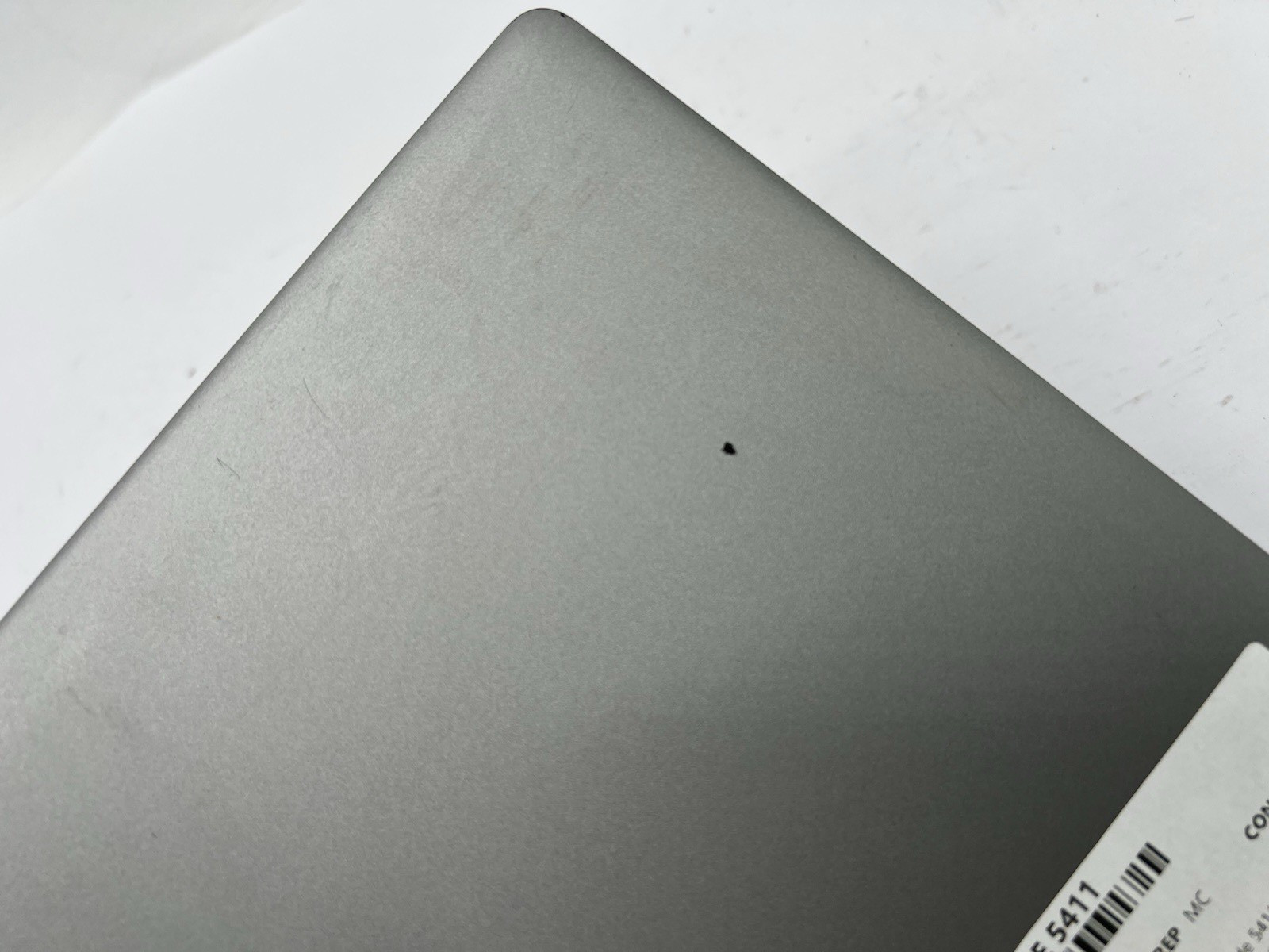 Dell Latitude 5411, i5-10400H CPU, @ 2.60GHz, 8GB RAM, 256GB NVMe-No OS/Charger