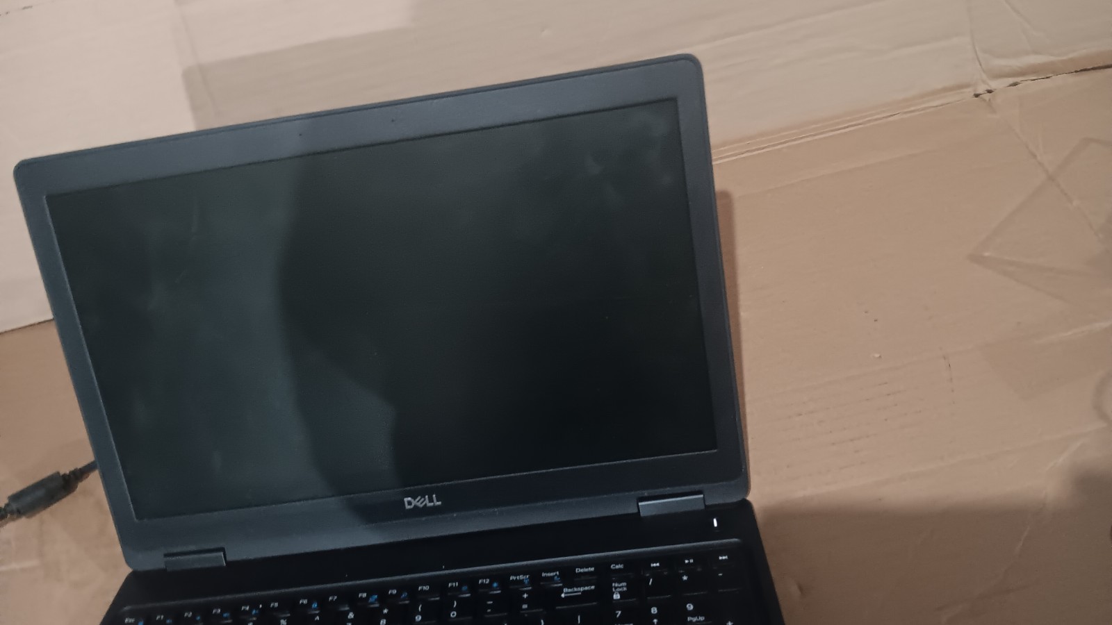 Dell Latitude 5590 Laptop intel core i7-8th gen 15.6″ LCD screen for Parts Repai