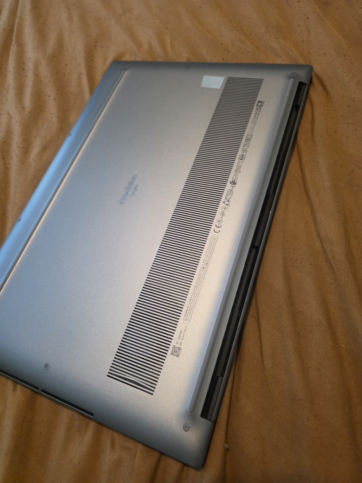Dell Precision 5570 15.6″ i7-12800H 2.40GHz 32GB RAM 1TB SSD, RTX A2000