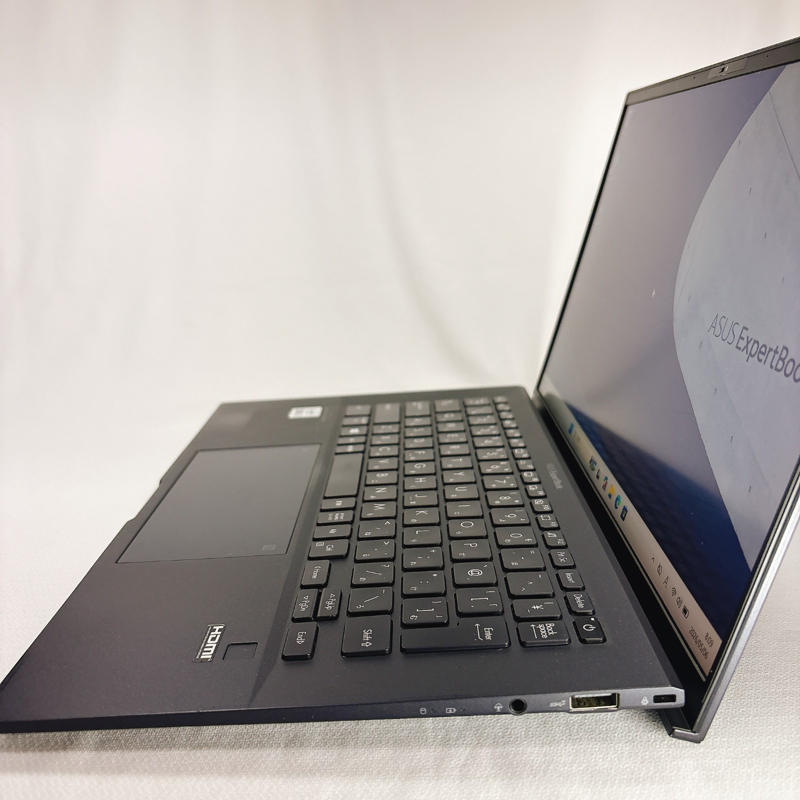 ASUS EXPERTBOOK B9 B9450FA Core i7-10510U 16GB RAM 256GB SSD with numpad #997
