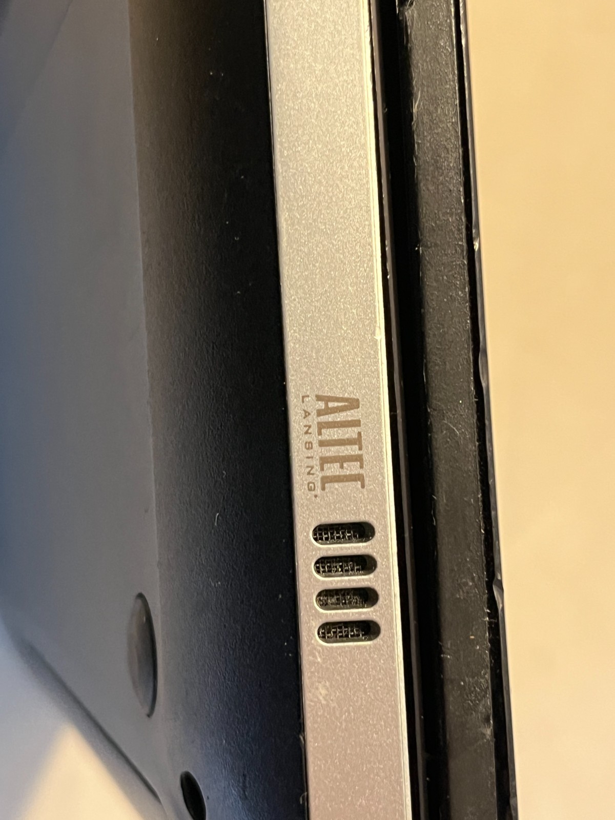 HP Pavilion dv6 Laptop AMD Phenom II 2.8GHz 4GB RAM Linux Mint HDD Win7HomeP