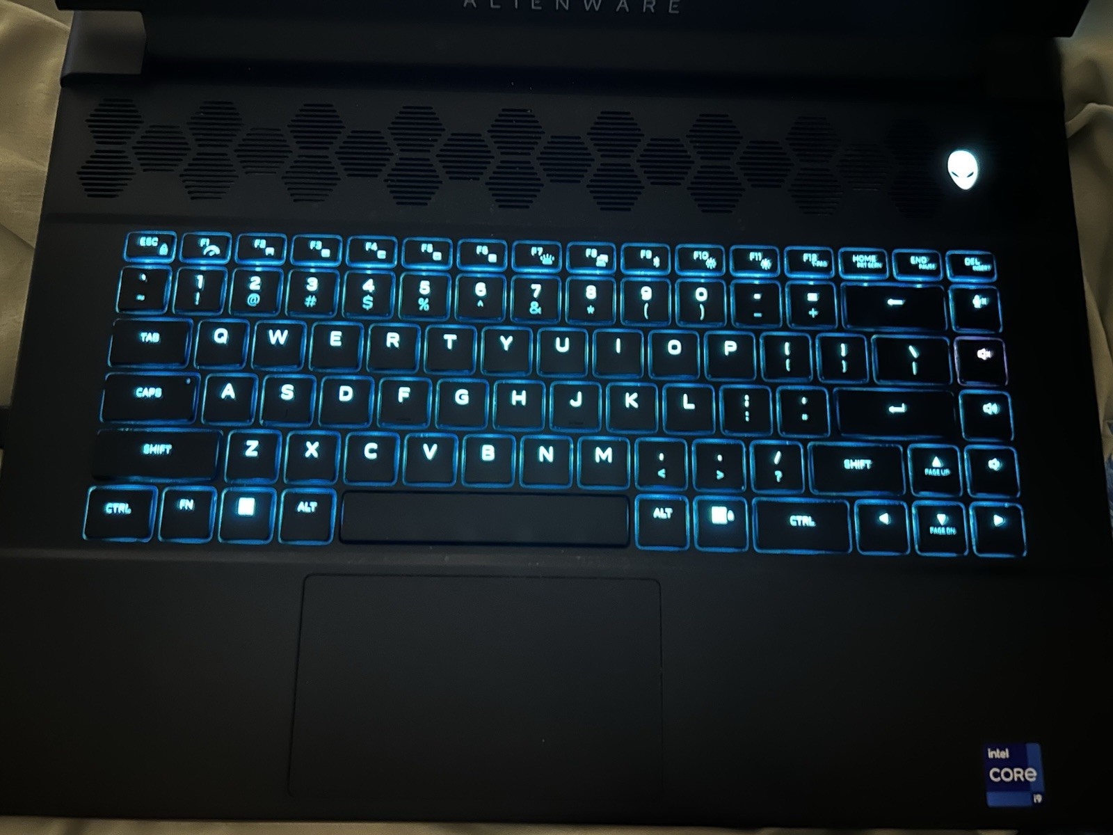 Dell Alienware M16 R1 Gaming Laptop RTX 4080 Intel I9-13900HX 32GB RAM 1TB SSD