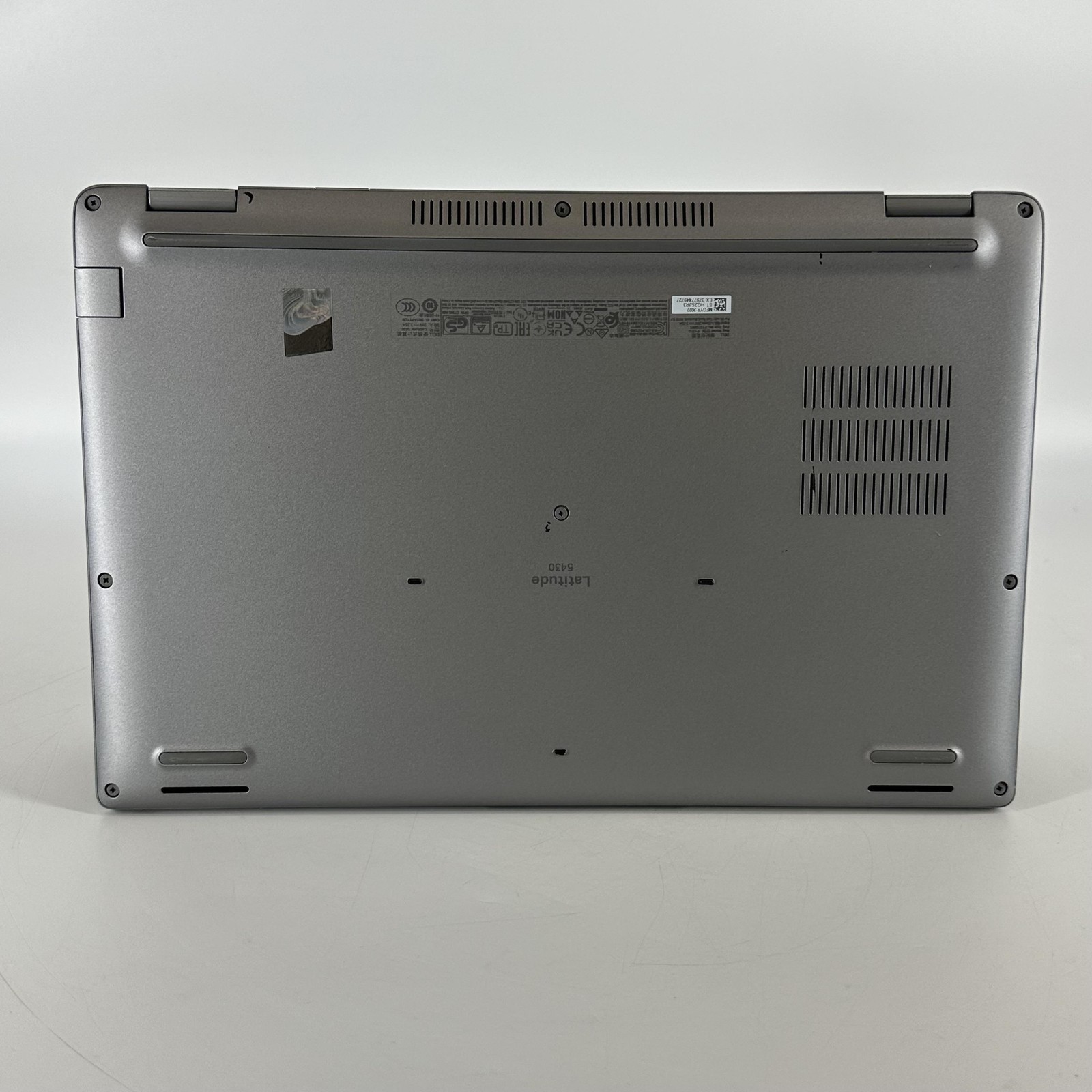 Dell Latitude 5430 14 Gray FHD 1.7 GHz i7-1255U 16GB RAM 256GB SSD Very Good
