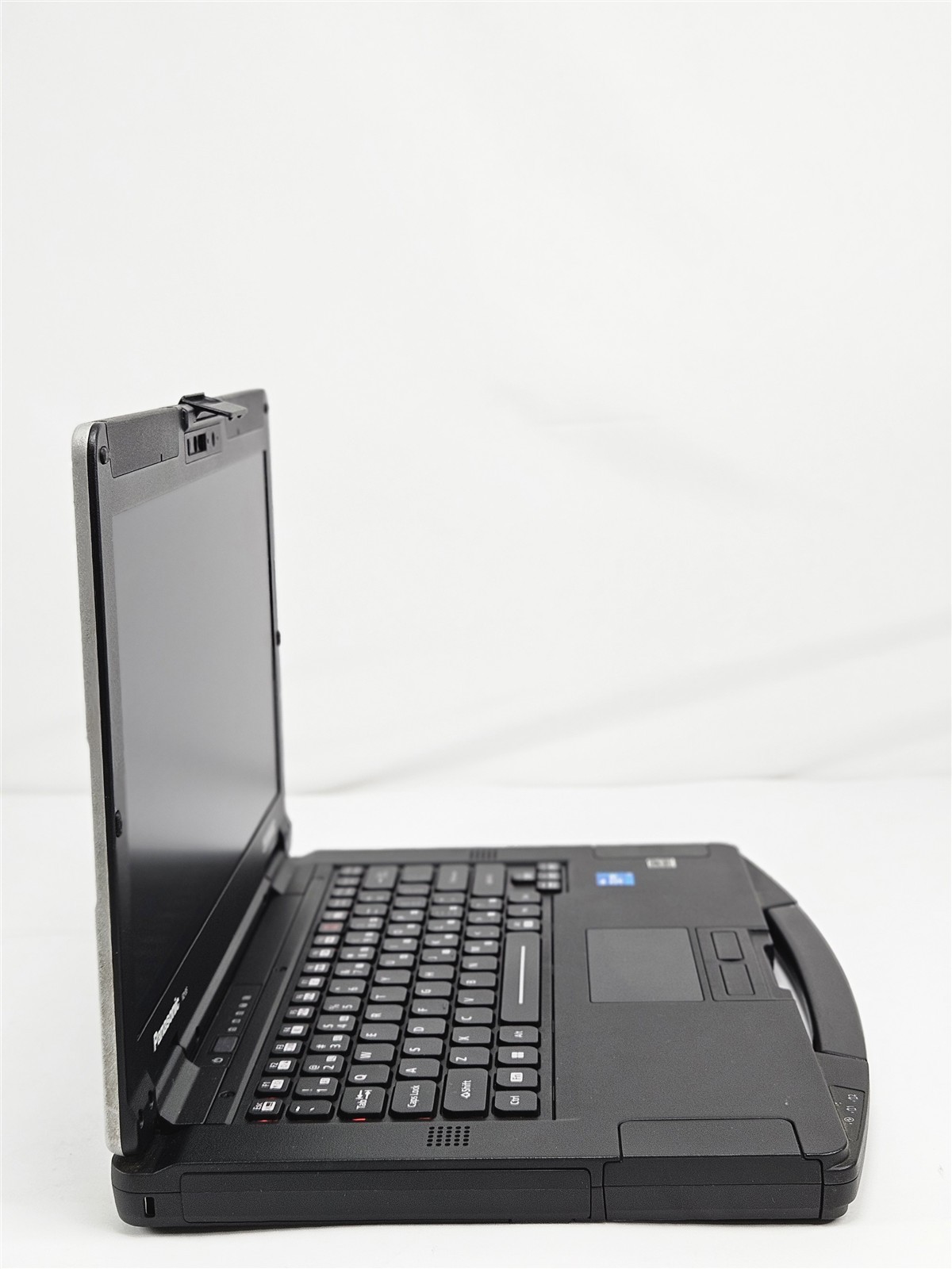 Panasonic Toughbook FZ-55 Silver 14″ Core i5-1145G7 16GB RAM 512GB SSD Iris Xe