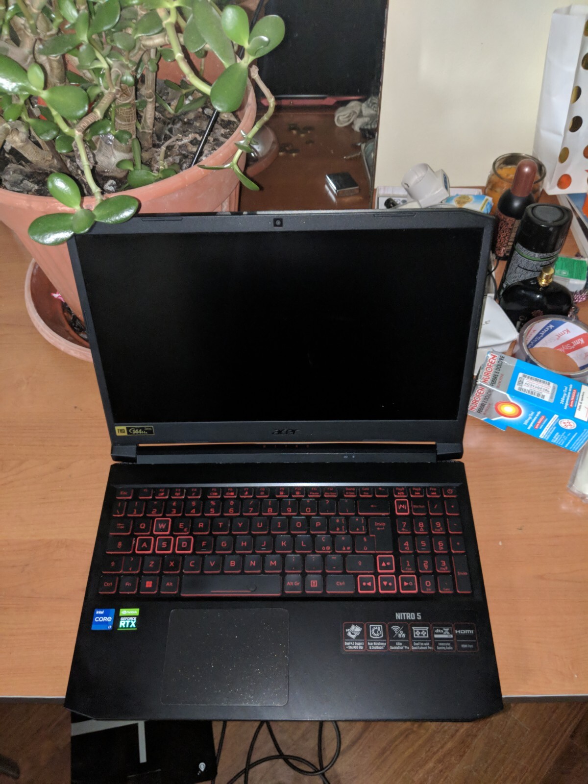 Acer Nitro 5 AN515-57-7795 15.6″ 144Hz (1TB SSD, Intel Core i7-11800H,…
