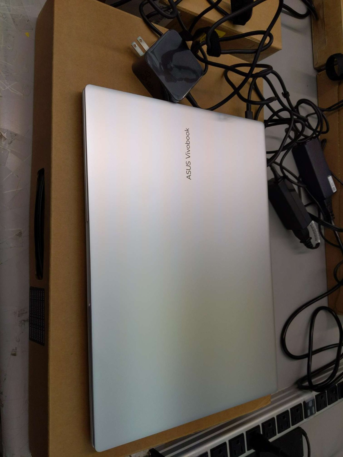 ASUS Vivobook 16″ Copilot+ PC Laptop, Qualcomm Snapdragon X 8-Core,16GB, 1TB SSD